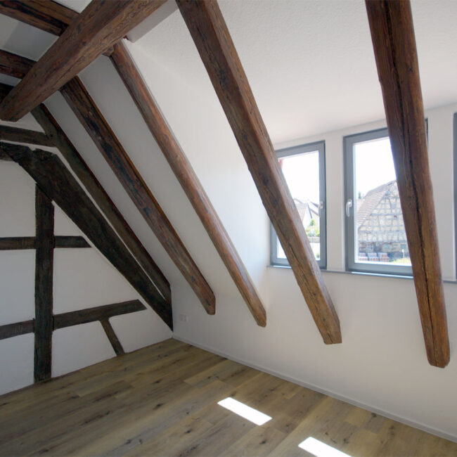 Sanierung einer denkmalgeschützten Scheune in ein Wohngebäude in Langenbrettach